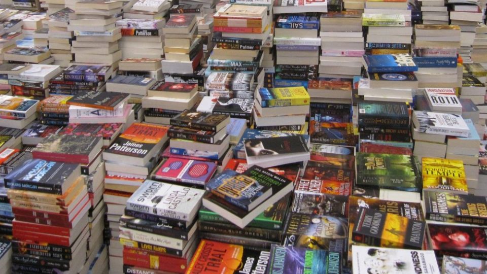 Stacks of books at the Big Bad Wolf Book Sale in 2010. Photo: Big Bad Wolf/Facebook
