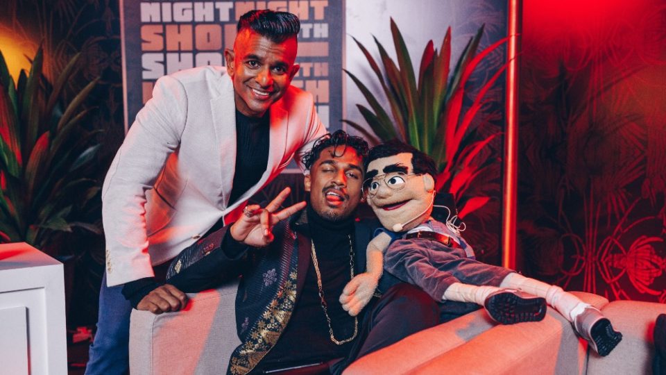 Harvinth Skin, middle, together with singer Reshmonu at left, and puppet Harry Kok at right. Photo: Livescape Asia