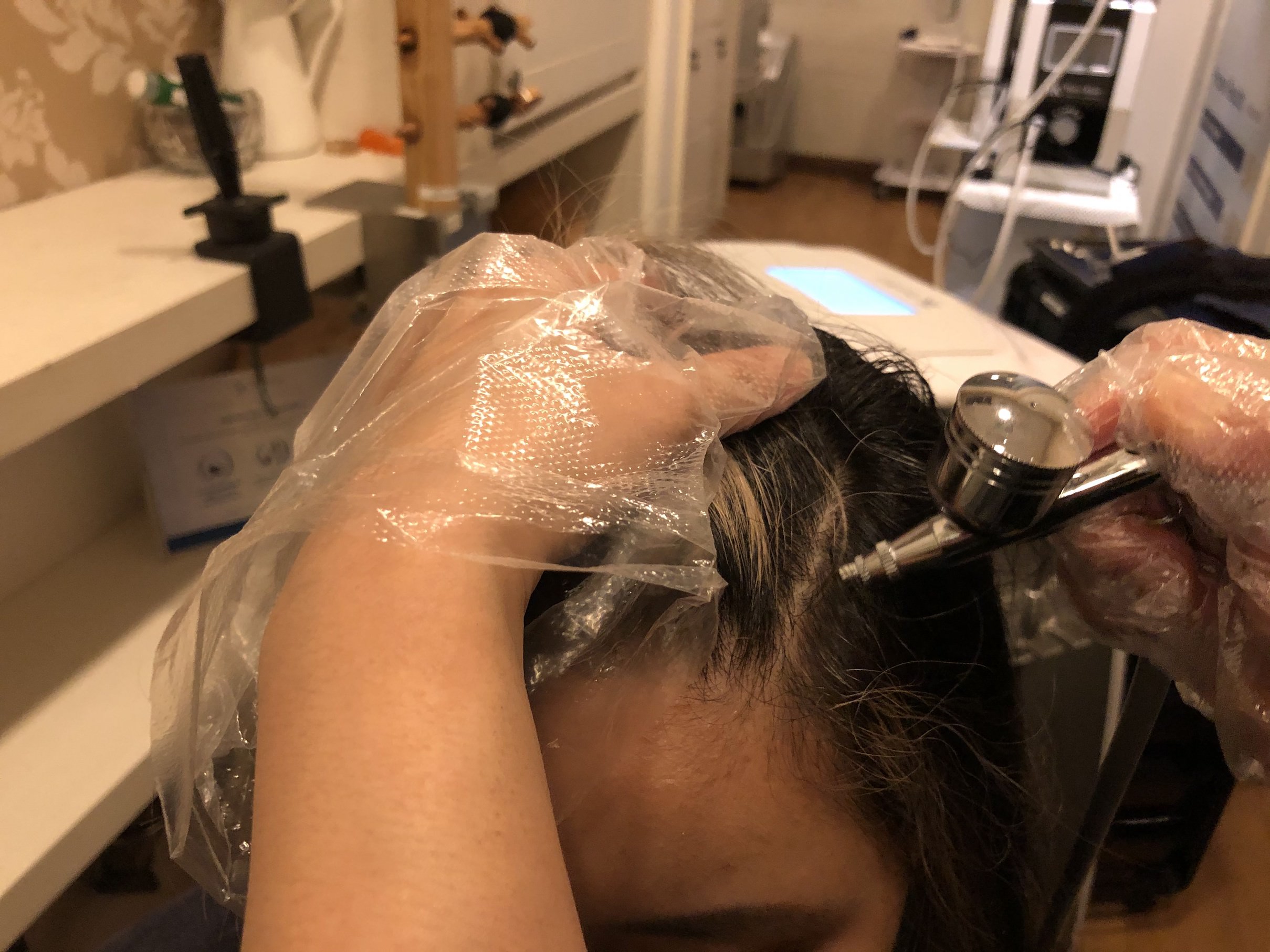 The OxyJet, a needleless jet usually used with other formulas and ampoules to increase absorption. Photo: Coconuts Singapore