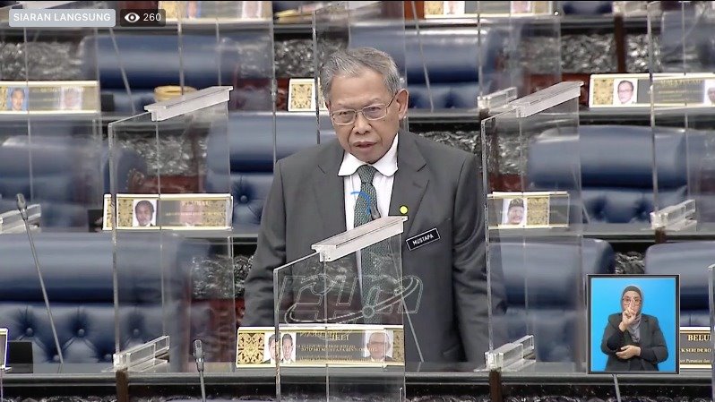  Mustapa Mohamad speaking at a Parliamentary sitting. Photo: Mustapa Mohamad/Facebook