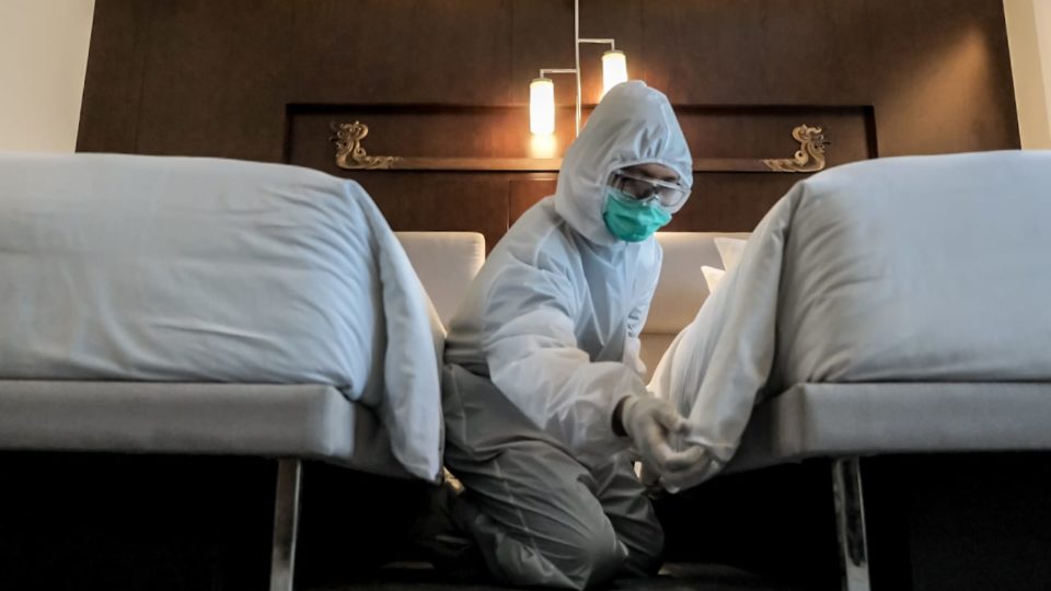 A hotel room as it is tidied up according to COVID-19 protocol. Photo: Ministry of Tourism and Creative Economy