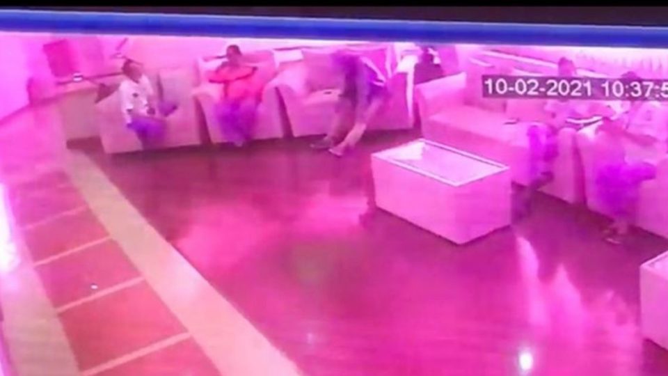 Screenshot of the CCTV recording prior to the stabbing. Photo: Istimewa