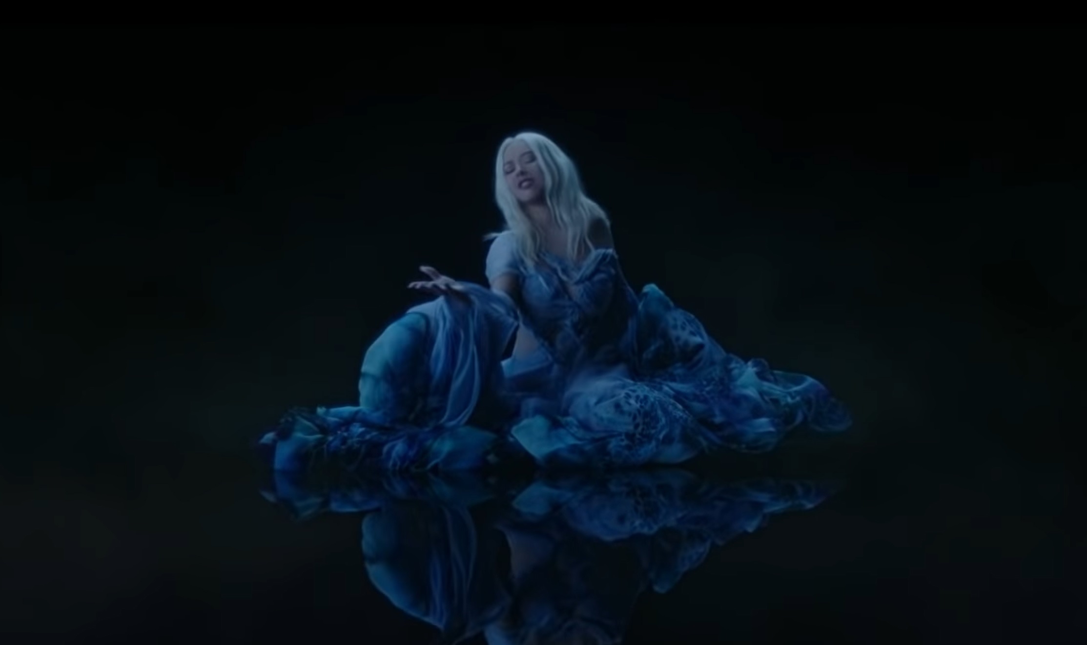 iris van herpen blue dress Iris van Herpen: Earthrise | Anthology