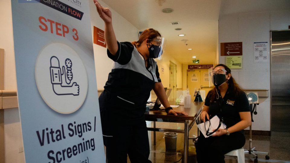 Staff at the Medical City conduct pre-vaccination drills. Photo: Medical City/FB