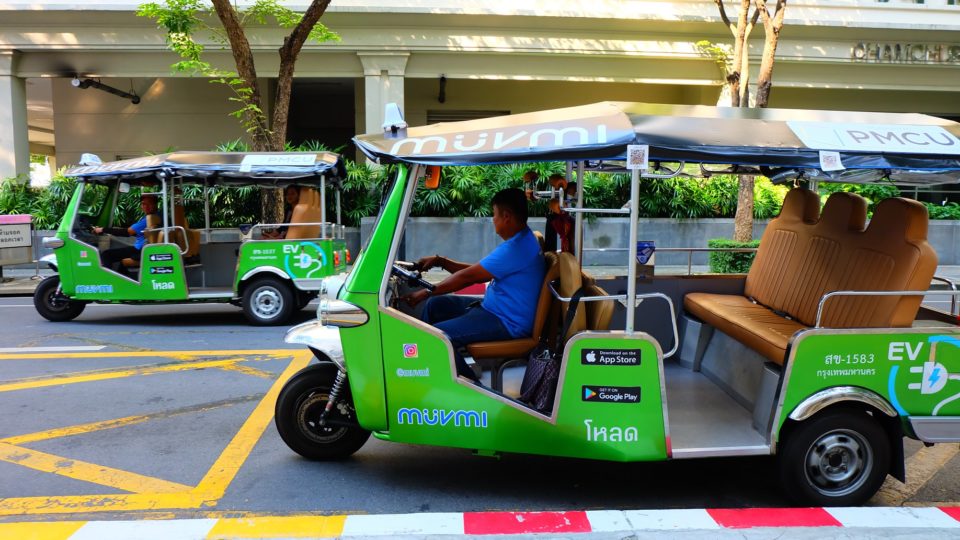 MuvMi drivers in their electric tuk-tuks on a street in Bangkok’s Samyan area. Photo: MuvMi / Facebook