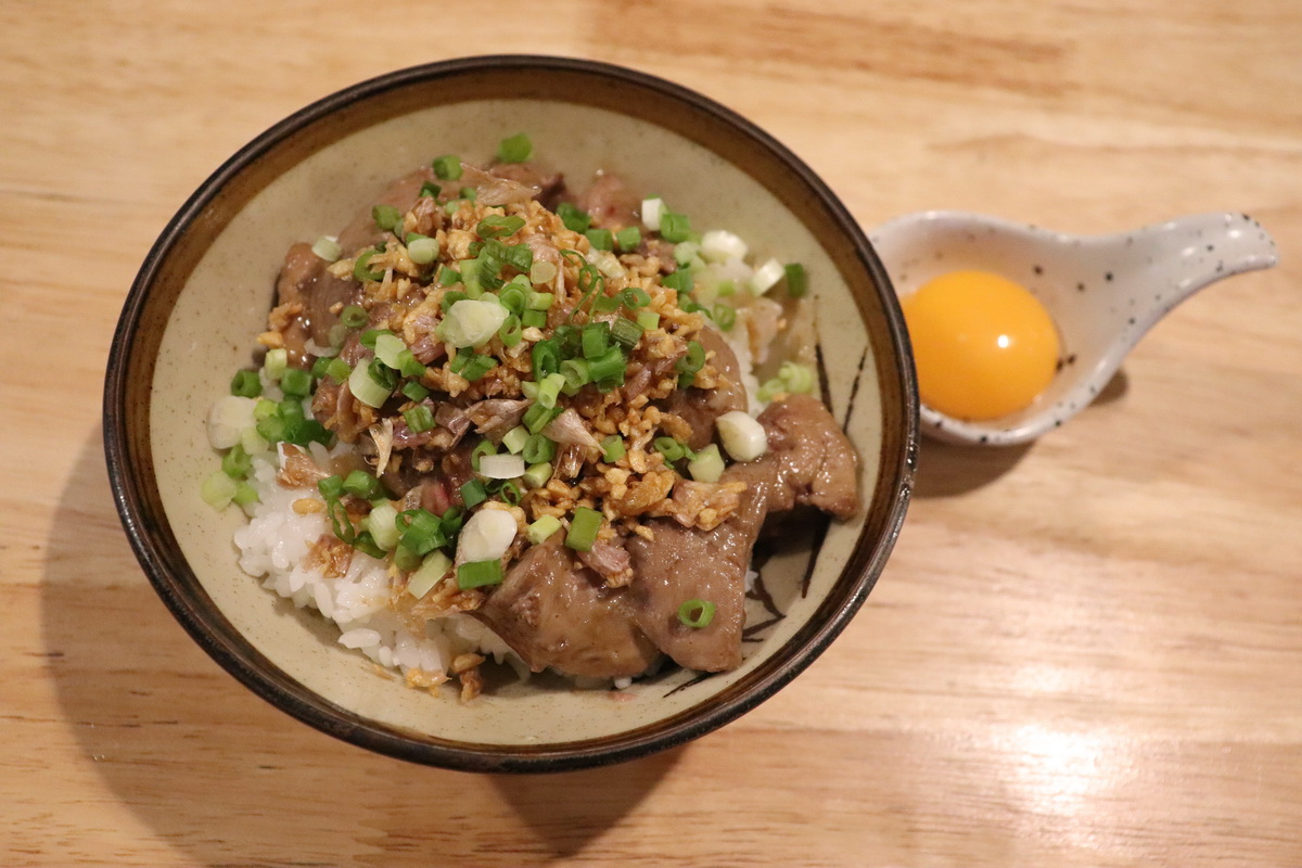 Chicken giblet donburi (THB150)