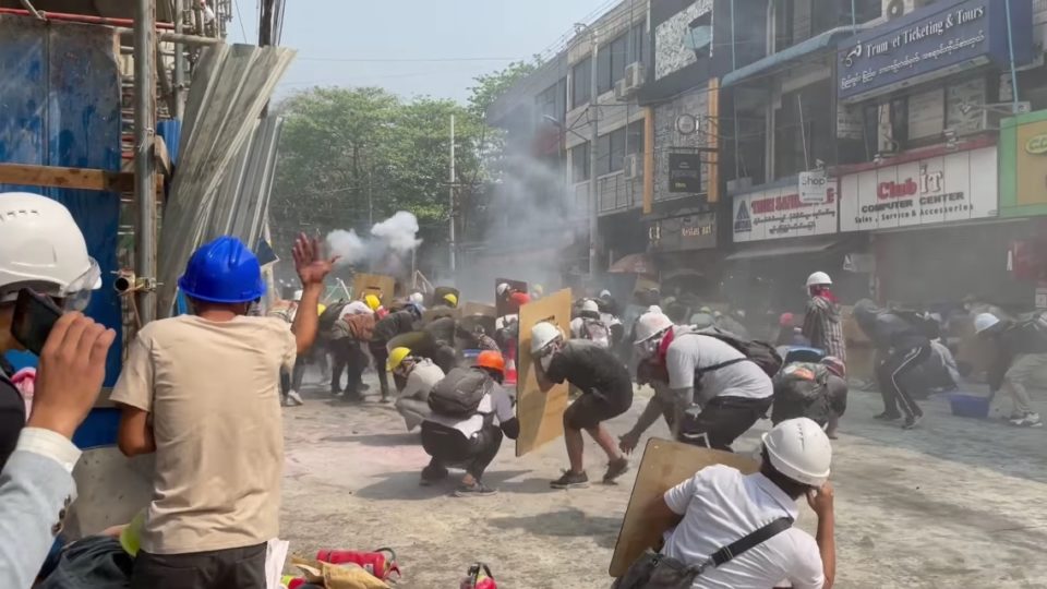 Still image taken from a video of a Sunday clash in Yangon’s Sangchaung Township. Image: Aung Htet