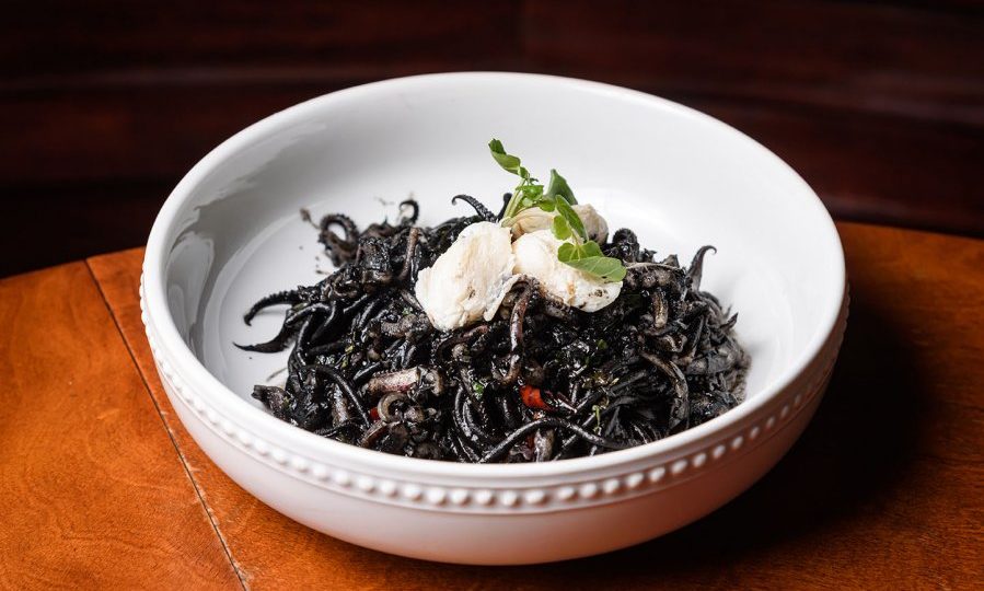 Doppio Nero (THB520). Photo: Coconuts