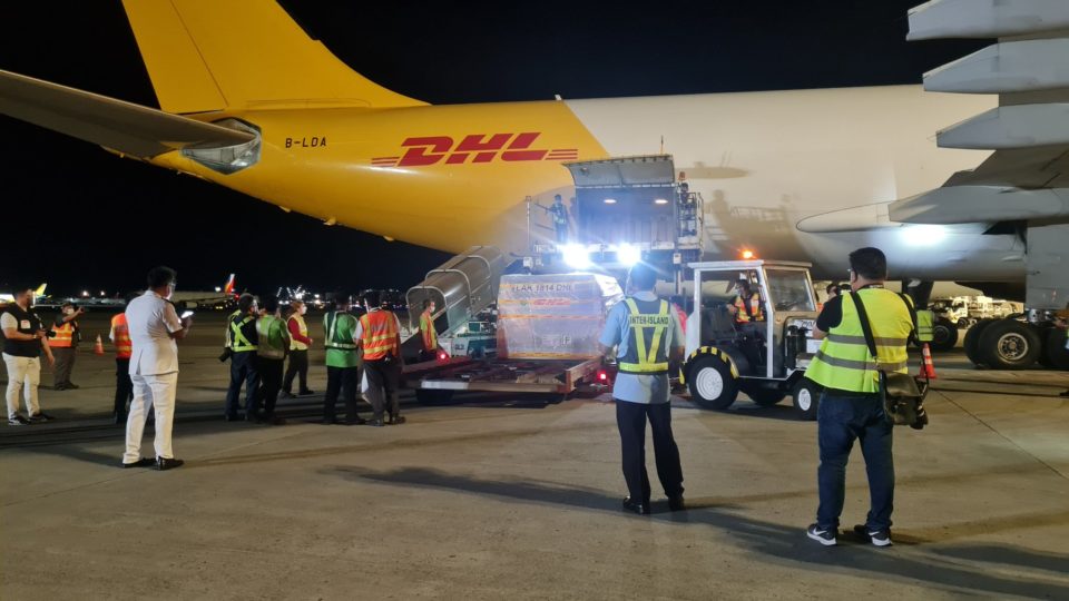 Pfizer vaccines donated from COVAX arrive in Pasay City yesterday. Photo: World Health Organization/Twitter