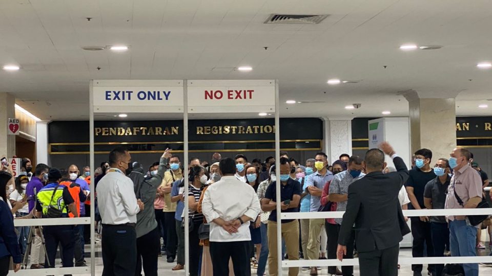 9am crowd at the World Trade Center KL. Photo: Jemilah Mahmood/Twitter
