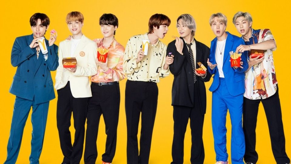 Kpop group BTS promoting the McDonald’s BTS Meal. Photo: Twitter/@McDonalds_ID