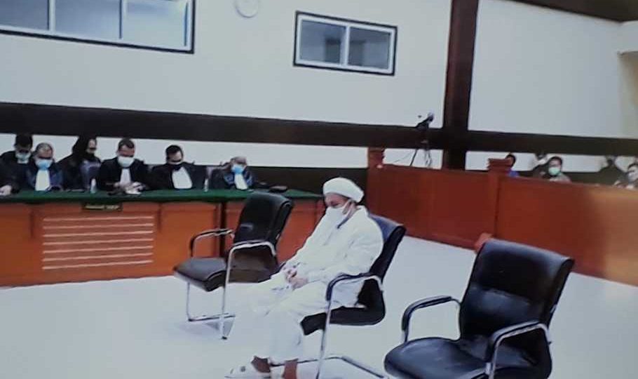 Rizieq Shihab during his sentencing hearing at the East Jakarta District Court on June 24, 2021. Photo: East Jakarta District Court