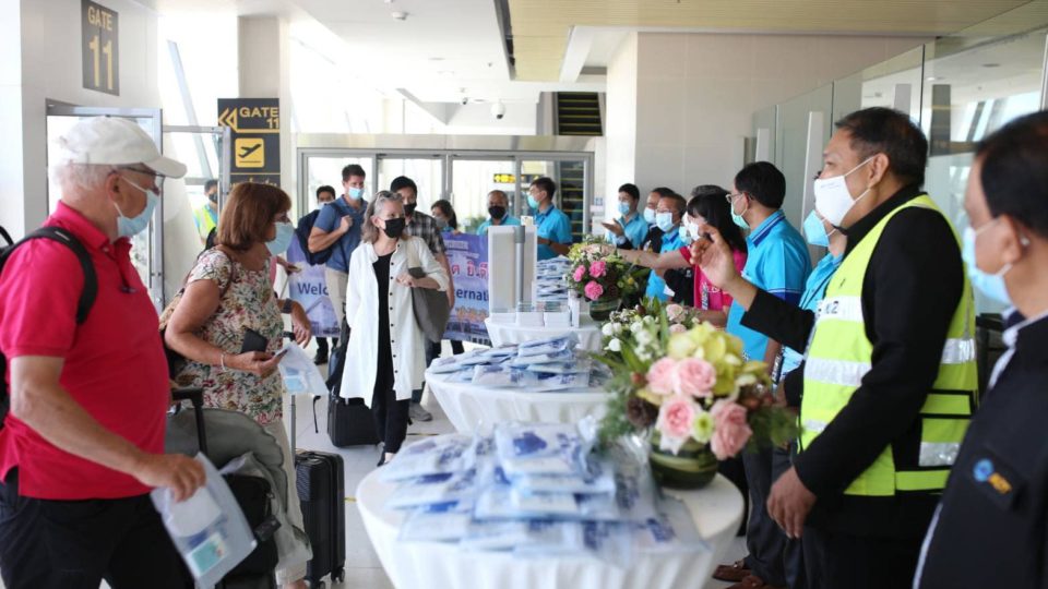 A file photo of international travelers arriving in the Phuket Airport. Photo: Phuket International Airport
