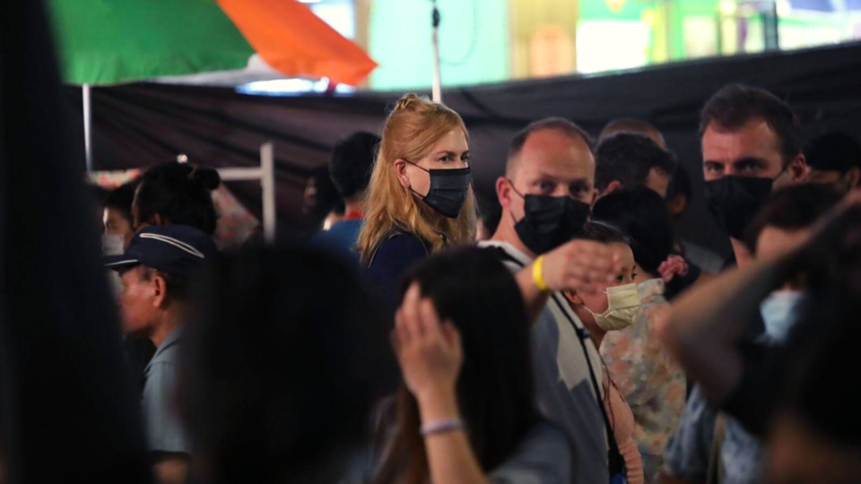 Nicole Kidman filming in Mong Kok’s Ladies Market in August. Photo: MP Weekly