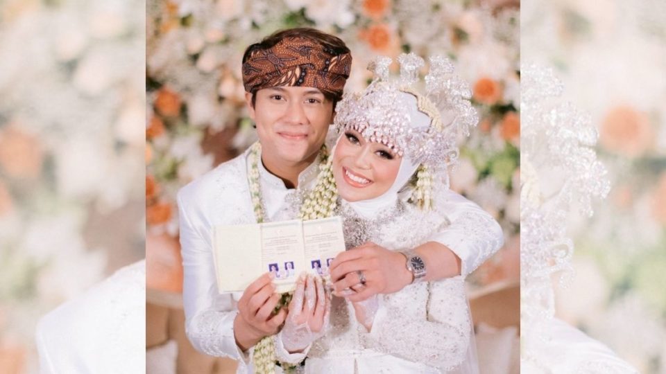 Lesti Kejora, a hugely popular dangdut singer, and Rizky Billar, a sinetron (Indonesian soap opera) actor, officially tied the knot in August 2021. Photo: Instagram/@rizkybillar