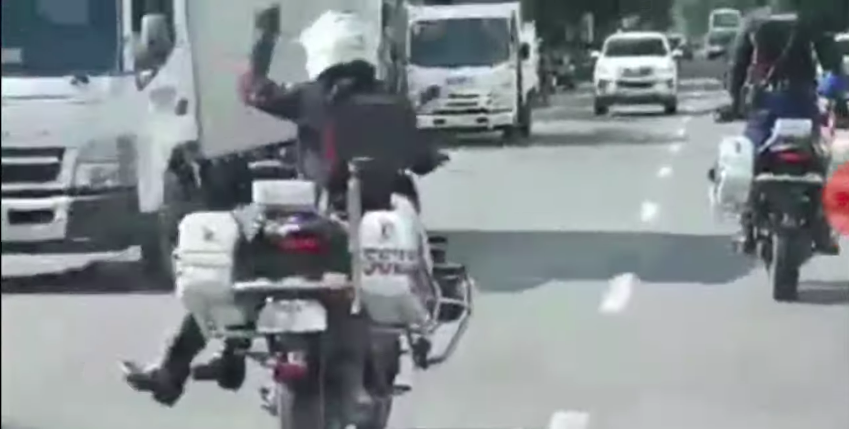 The officers were identified as PCMS Israel Bondoc and PMS Manuel Tolentino