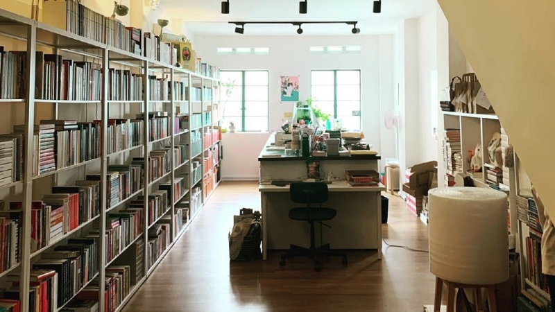 The BooksActually warehouse at Upper Weld Road. Photo: BooksActually/Instagram
