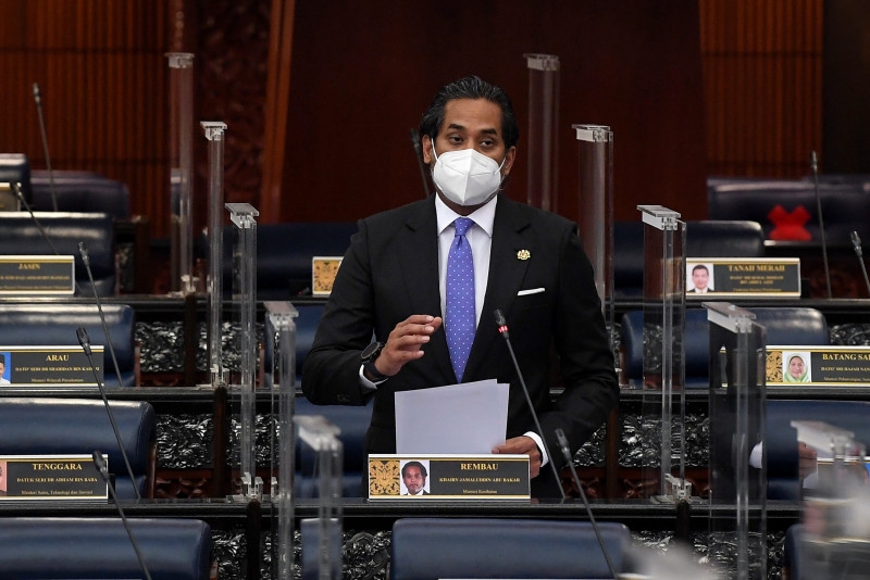 Khairy Jamaluddin speaking in Parliament Sept. 22, 2021. Photo: Parlimen Malaysia
