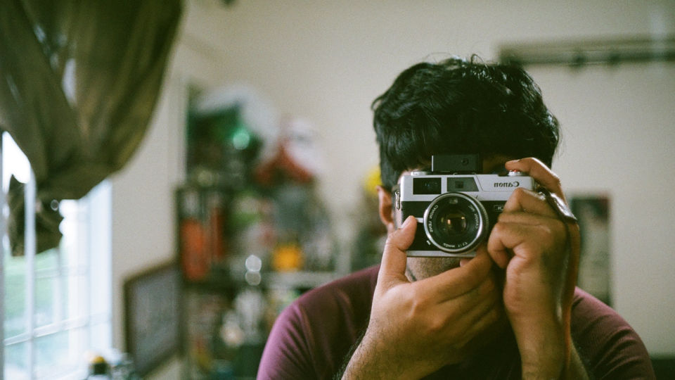 Film photographer newbie Yusri Yusoff. Photo: Thesnappingturtle_
