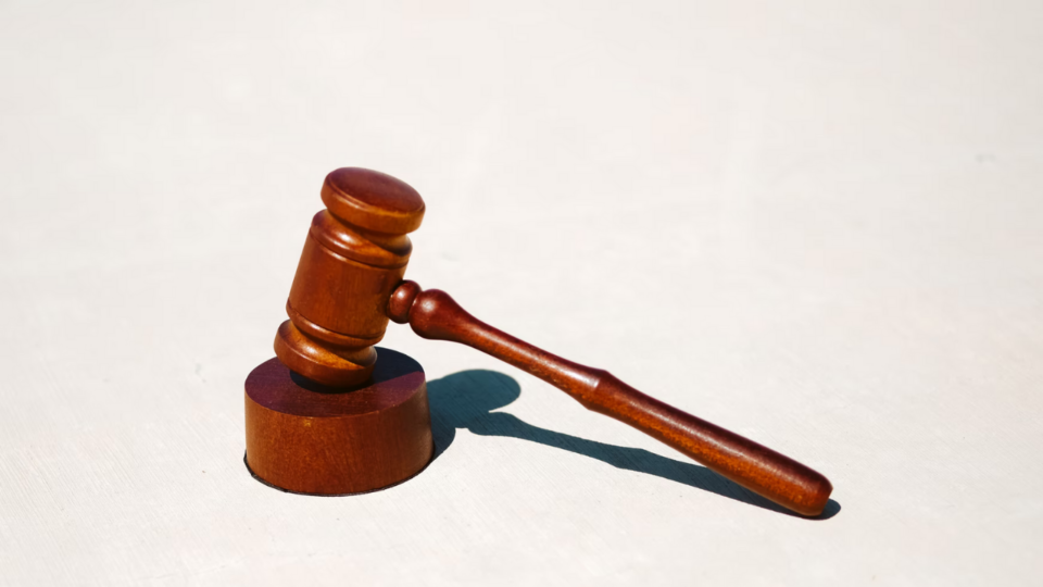 The plaintiff, Francis William Haden, is accusing his former employer of discrimination. Photo: Unsplash/tingeyinjurylawfirm