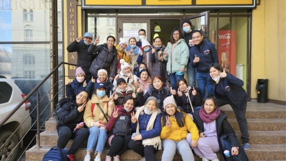 Thais from across Ukraine gathered in Lviv before embarking to Warsaw, where they were to fly back to Thailand. Photo: Ministry of Foreign Affairs.