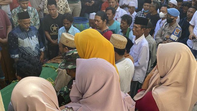 A funeral for the 3-year-old victim, who was shot to death by his 5-year-old brother while playing. Photo: Handout