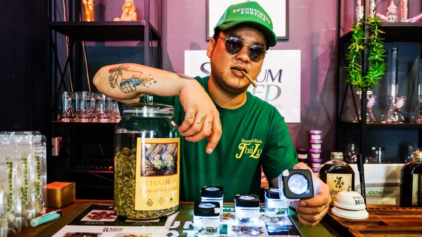 Soranut ‘Beer’ Masayavanich, founder of Sukhumweed Industries, poses for a photo at his own Sukhumweed dispensary in Soi Sukhumvit 42 in Bangkok. Photo: Chayanit Itthipongmaetee / Coconuts Bangkok
