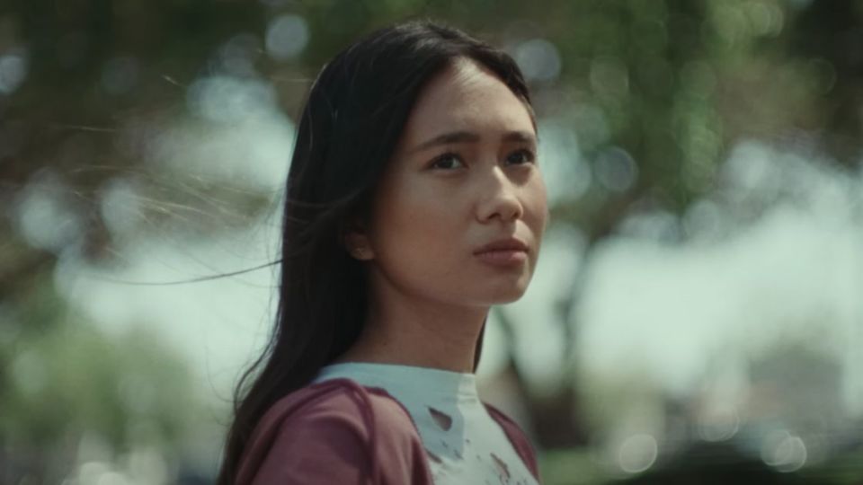 Indonesian singer-songwriter NIKI in the MV for her hit single ‘Before’. Screenshot from YouTube/NIKI