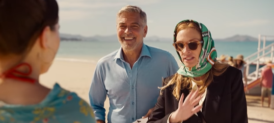 Julia Roberts (right) stars alongside George Clooney in an upcoming romantic-comedy Ticket to Paradise. Photo: Screengrab.