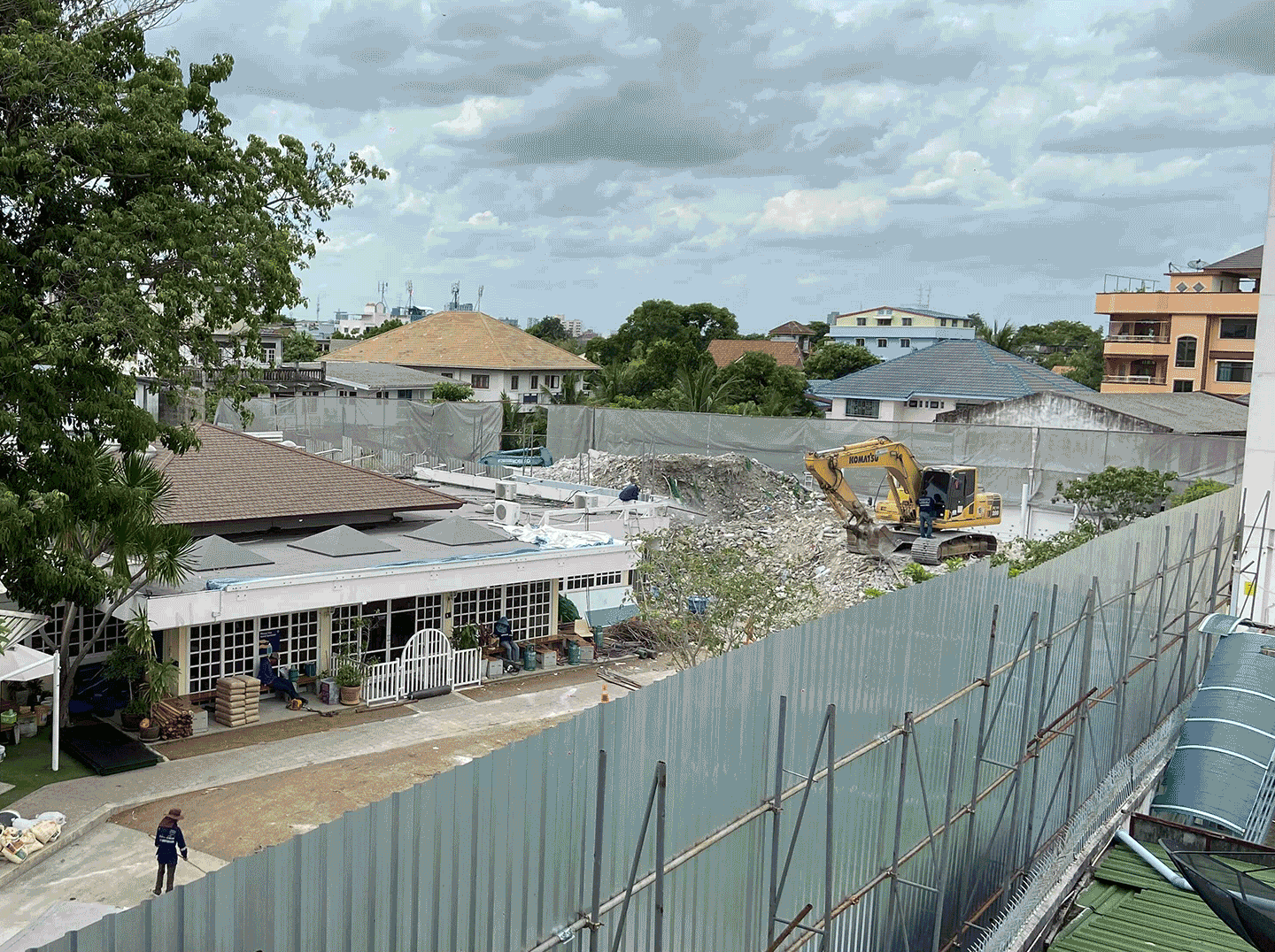 St. Andrews demolishes building that encroached on public land Coconuts