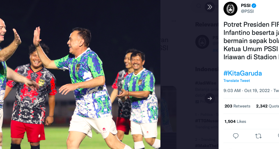 A tweet from PSSI showing FIFA President Gianni Infantino (Left) playing soccer with PSSI Chairman Irwan Bule (Third from left) on Oct. 18, 2022. Photo: Screengrab from Twitter/@PSSI