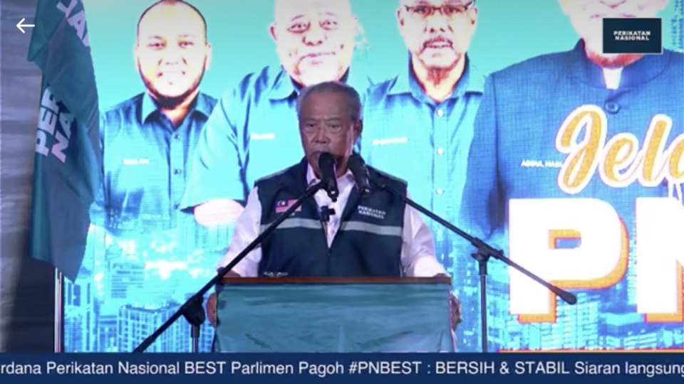 Fomer PM of Malaysia, Muhyiddin Yassin giving a speech last night at a campaign rally/Muhyiddin Yassin Facebook
