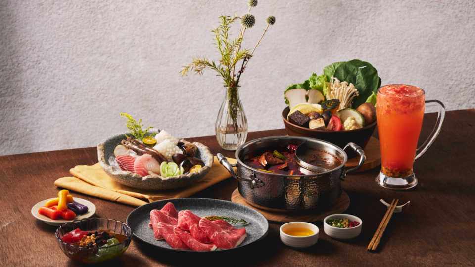 Xiabu Xiabu’s Seafood and Beef Set (S$38). Photo: Xiabu Xiabu
