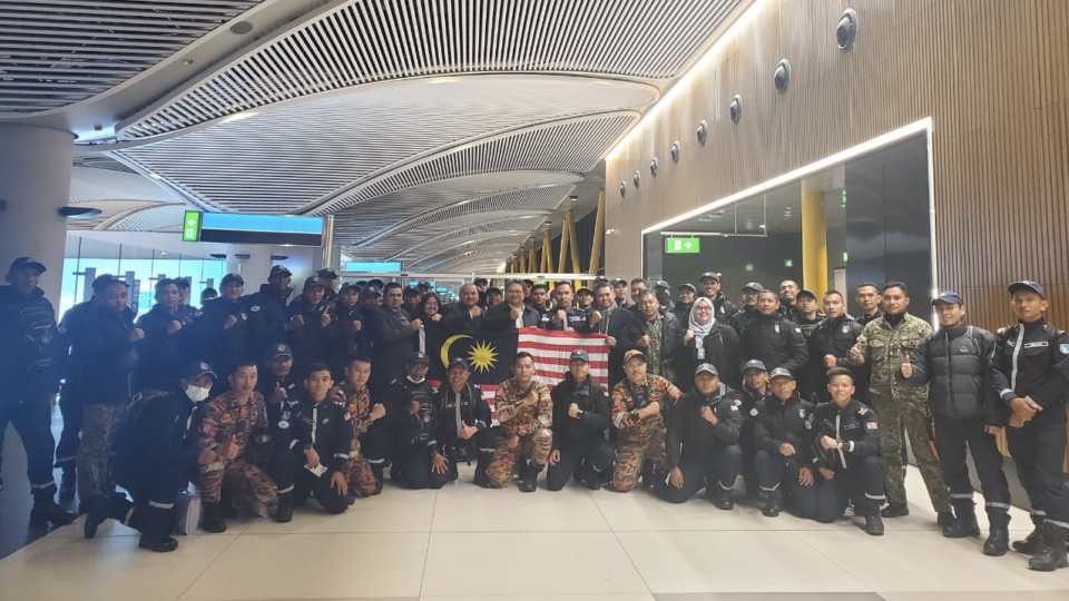 Malaysia has agreed to supply Turkey with 75 of its Special Malaysia Disaster Assistance and Rescue Team (SMART) to assist in search and rescue efforts to locate victims of the earthquake. Photo from Nadma Malaysia Facebook
