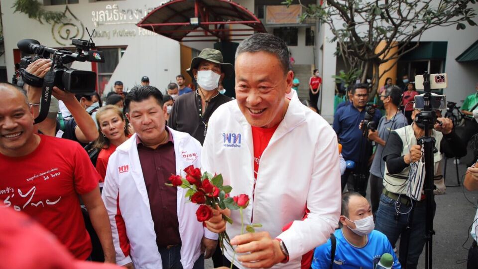 Srettha Thavisin, CEO of Sansiri, greets people as senior adviser to the Pheu Thai Party. Photo: Pheu Thai Party
