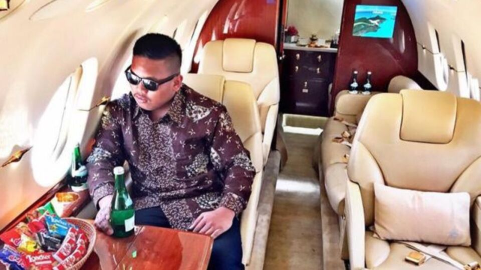 Ajudan Pribadi posing in a private jet. Photo: Instagram