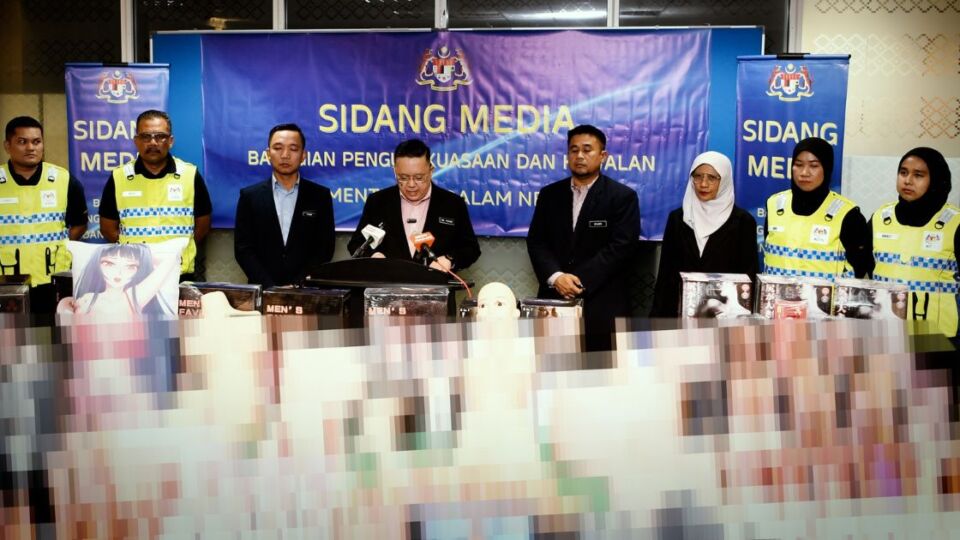 Home Ministry (KDN) Press conference on Mar 7 regarding the seizure of over 1,000 sex toys. Photo: Kementerian Dalam Negeri (KDN) / Facebook 