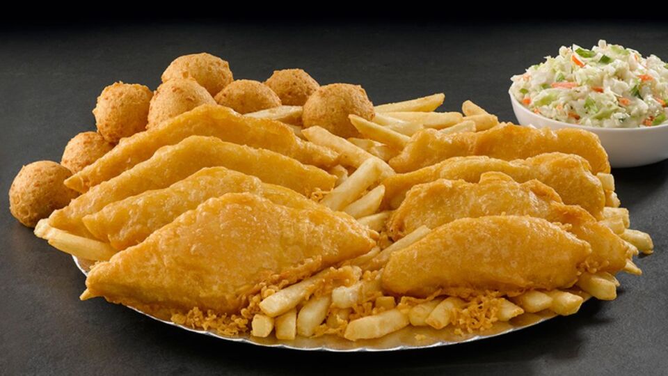 A family meal at Long John Silver’s. Photo: ljsilvers.com