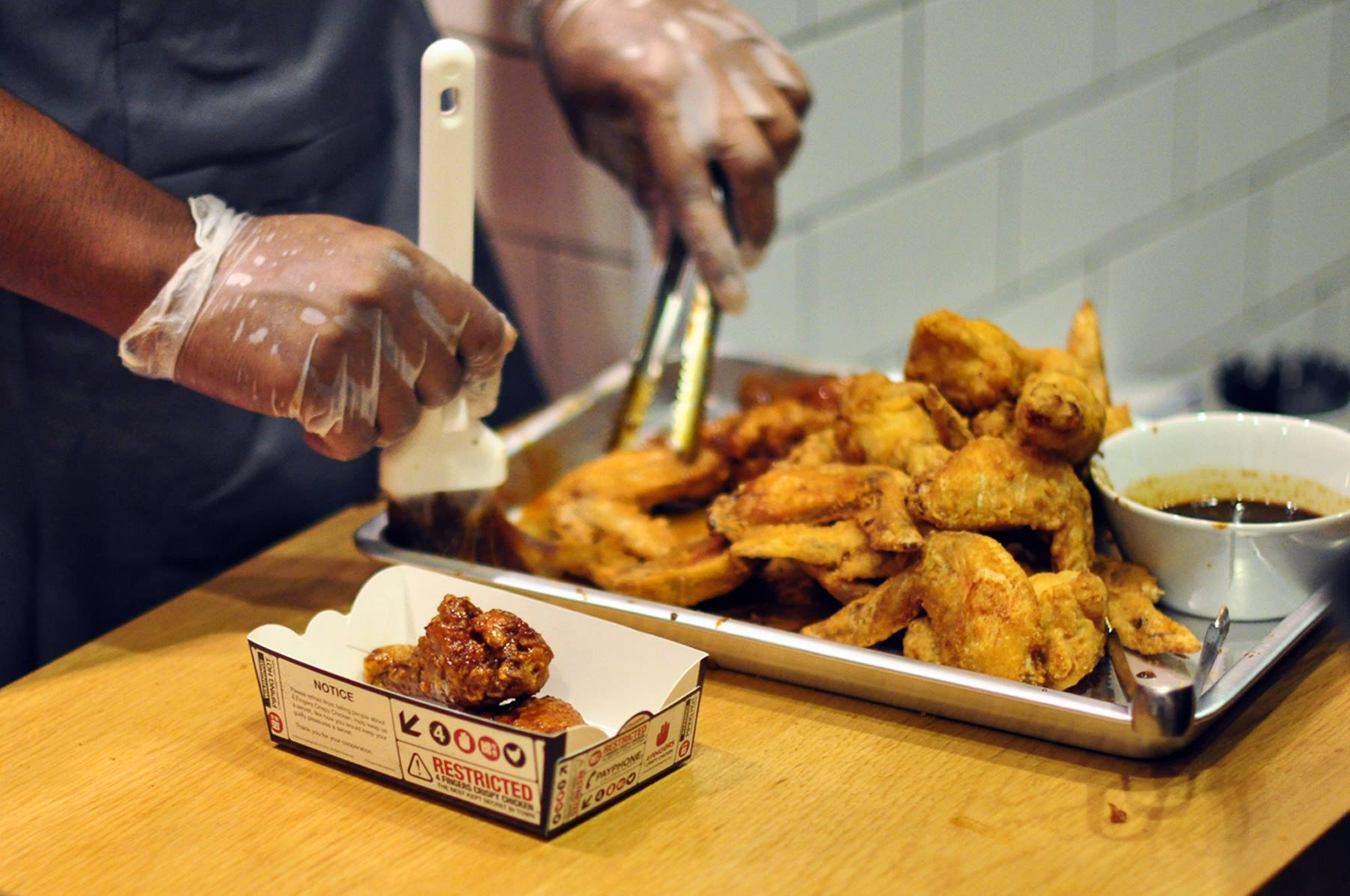 Photo: 4 Fingers Crispy Chicken / Facebook