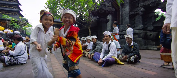 Devin Super Tramp Bali road trip video