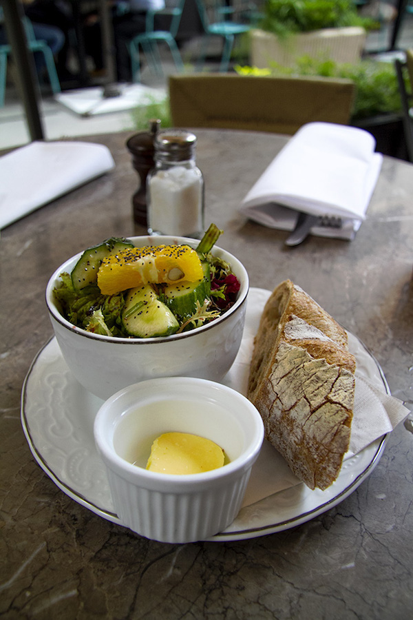 Simplylife bread and salad