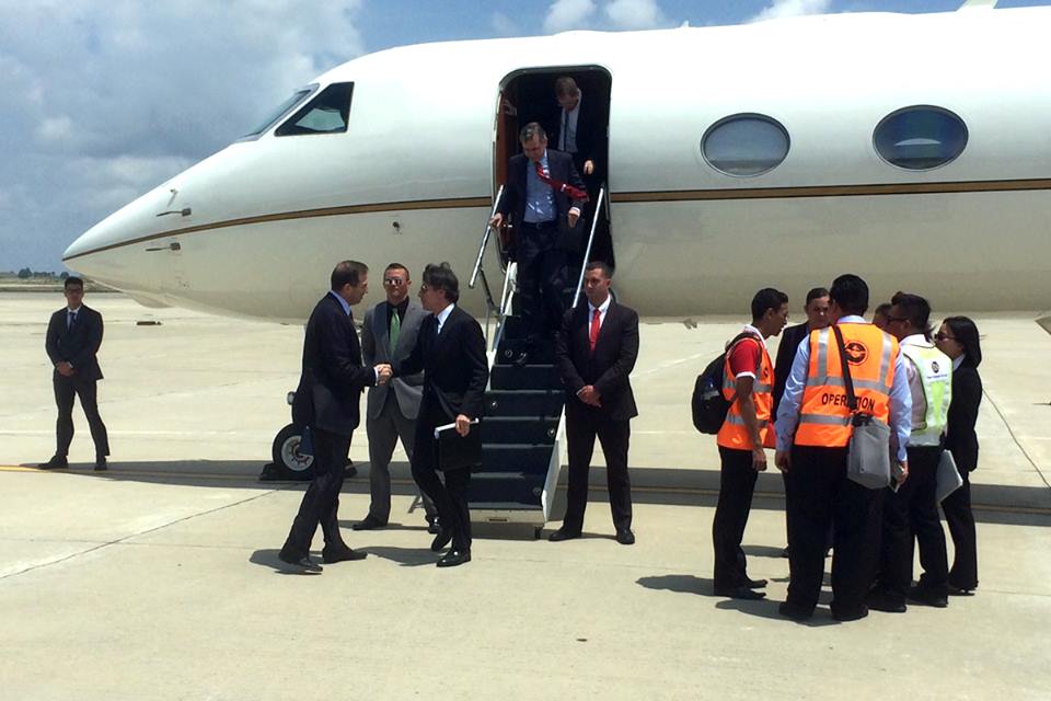 US Deputy Secretary of State arrives in Yangon on May 21, 2015. FACEBOOK/US EMBASSY RANGOON