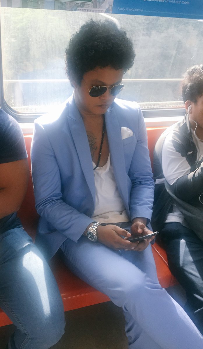 Bruno Mars lookalike on MRT