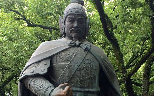 Statue of Yue Fei