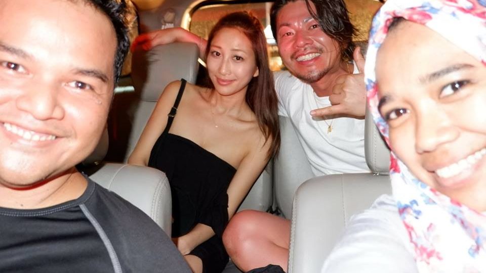 Ida and Agung with their new friends, Sayuri and Kenichi. Photo: Syarifah Khalida/Facebook