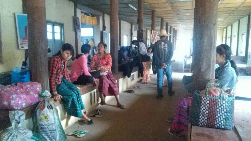 Families taking refuge at a monastery in Lashio after fleeing Laukkai. Photo: Facebook / State Counsellor Office Information Committee