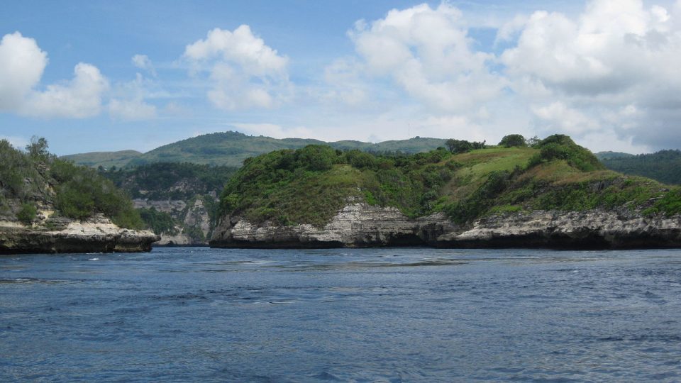 Nusa Penida, a small island off the southeast coast of Bali. Photo: Wikimedia Commons