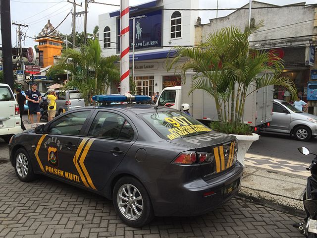 A police car in Kuta, Bali. Photo: Wikimedia Commons