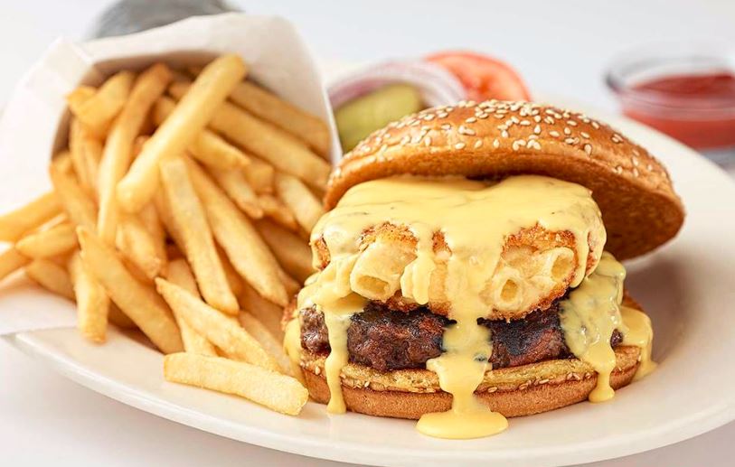 mac and cheese burger