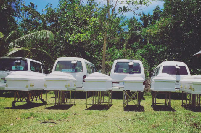 The Petlacos were lined up for burial on April 14 with Abu Sayyafleader Abu Rami and 3 others. Chiara Zambrano, ABS-CBN News 